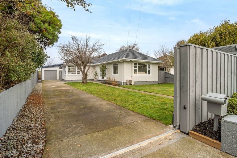 Photo of property in 43 Vivian Street, Burwood, Christchurch, 8083