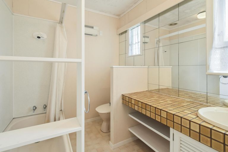 Photo of property in 17c Hokianga Street, Mangere East, Auckland, 2024
