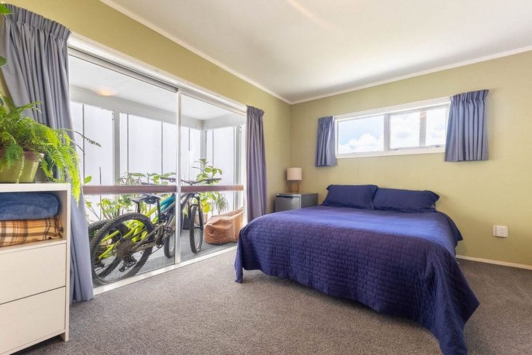 Photo of property in 12b Kohutuhutu Road, Raumati Beach, Paraparaumu, 5032