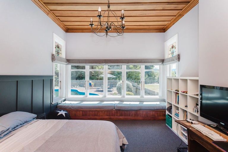 Photo of property in 2 Aerodrome Road, Dannevirke, 4972