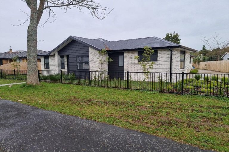 Photo of property in 11u1 Forster Avenue, Hillcrest, Hamilton, 3216