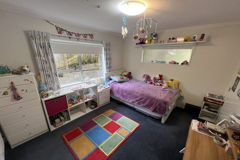 Photo of property in 12 Buxton Avenue, Karori, Wellington, 6012