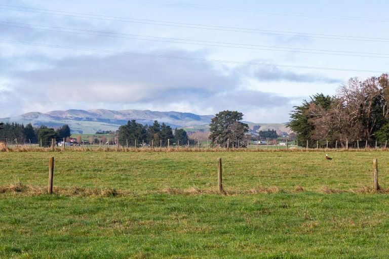 Photo of property in 128 Waihakeke Road, Waihakeke, Carterton, 5792