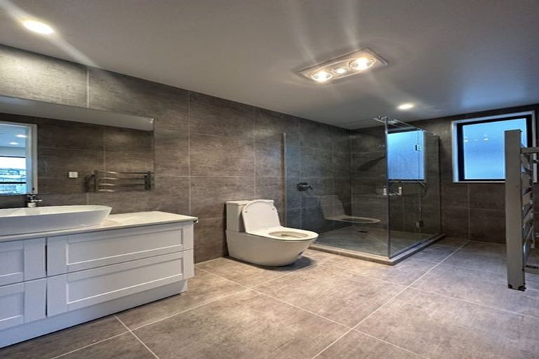 Photo of property in 28 Bendridge Street, Flat Bush, Auckland, 2019