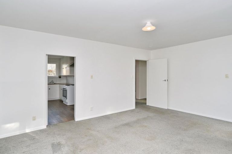 Photo of property in 2/132 Aldwins Road, Phillipstown, Christchurch, 8062