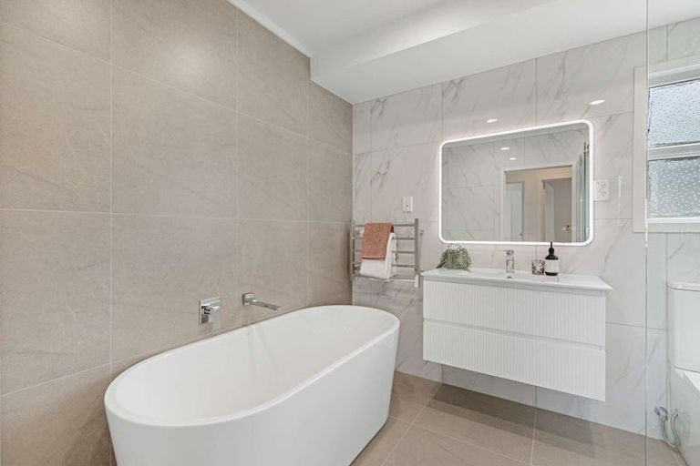 Photo of property in 14 Dagenham Street, Manurewa, Auckland, 2102