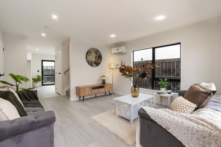 Photo of property in 35c Hamilton Road, Papatoetoe, Auckland, 2025