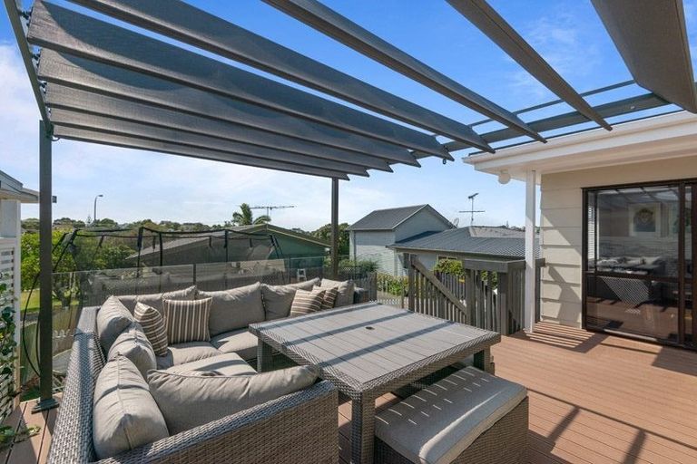 Photo of property in 21a Red Beach Road, Red Beach, 0932