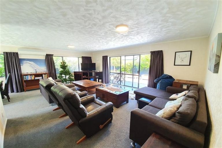 Photo of property in 24 Sheffield Street, Awapuni, Palmerston North, 4412