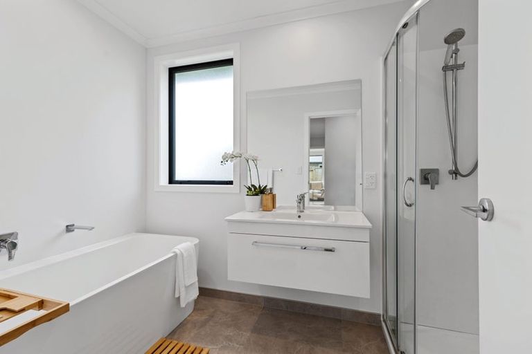 Photo of property in 30a Pakanga Grove, Pyes Pa, Tauranga, 3112