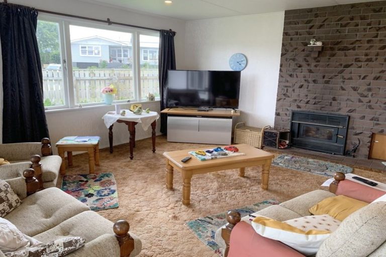 Photo of property in 1 Jull Crescent, Waipukurau, 4200