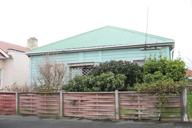 Photo of property in 33 Loyalty Street, Forbury, Dunedin, 9012