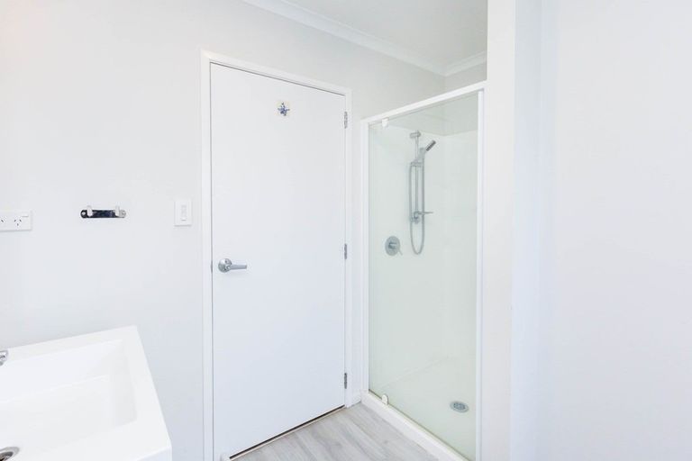 Photo of property in 51 Percy Kinsman Crescent, Riverstone Terraces, Upper Hutt, 5018