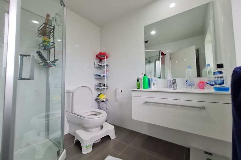 Photo of property in 115 Karepiro Drive, Stanmore Bay, Whangaparaoa, 0932