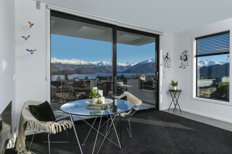 Photo of property in 47 Forest Heights, Wanaka, 9305