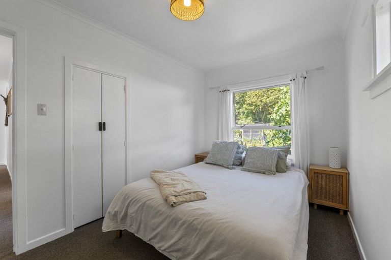 Photo of property in 16 Rosendale Avenue, Spotswood, New Plymouth, 4310