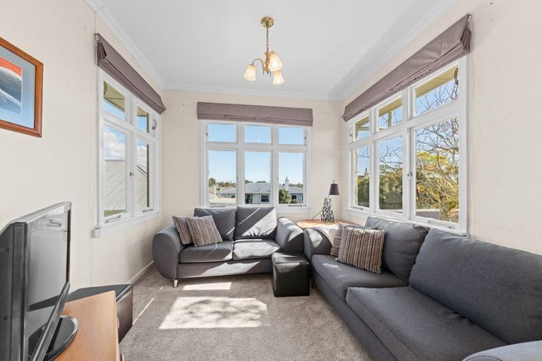 Photo of property in 1/1 Wilton Street, Westown, New Plymouth, 4310