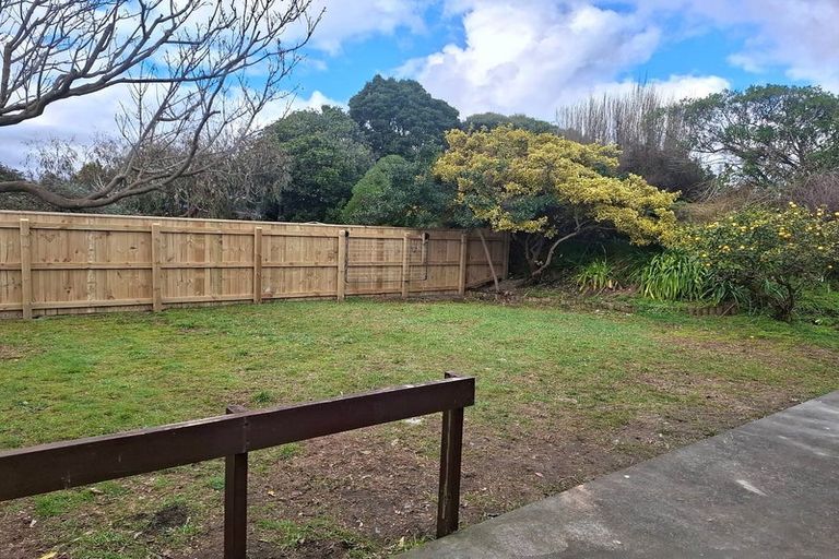 Photo of property in 6 Mahoe Street, Otaki Beach, Otaki, 5512