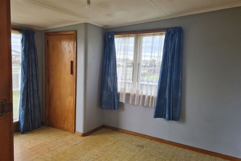 Photo of property in 19 Rimu Street, Hawera, 4610