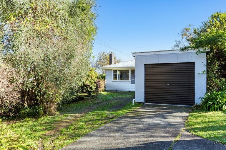Photo of property in 15 Kiriwai Road, Paremata, Porirua, 5024