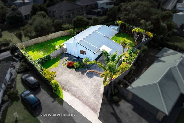 Photo of property in 1/15 Manuka Road, Bayview, Auckland, 0629