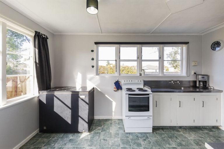 Photo of property in 41 Hulme Street, Roslyn, Palmerston North, 4414