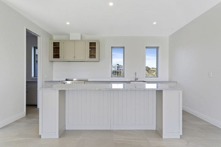 Photo of property in 5 Riverside Way, Clevedon, 2585