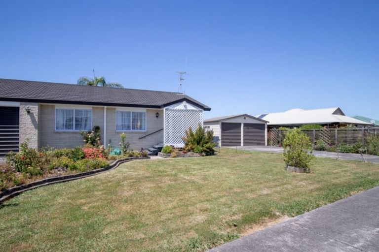 Photo of property in 39 Darlington Street, Ngatea, 3503