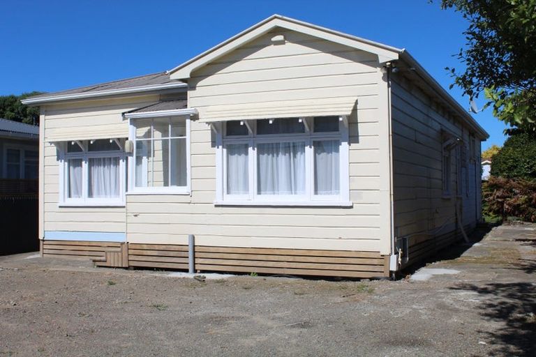 Photo of property in 18 Lombard Street, Palmerston North, 4410