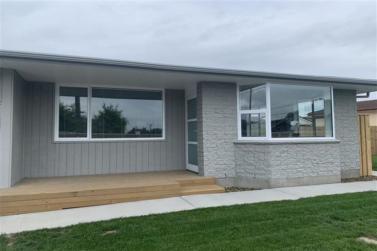 Photo of property in 111 Wilsons Road, Saint Martins, Christchurch, 8022