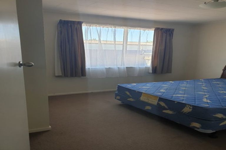 Photo of property in 2/8 Kauri Street, Taradale, Napier, 4112