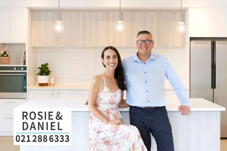 Photo of property in 732d Te Atatu Road, Te Atatu Peninsula, Auckland, 0610