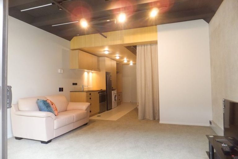 Photo of property in Vedado Apartments, 204/41u Hopper Street, Mount Cook, Wellington, 6011