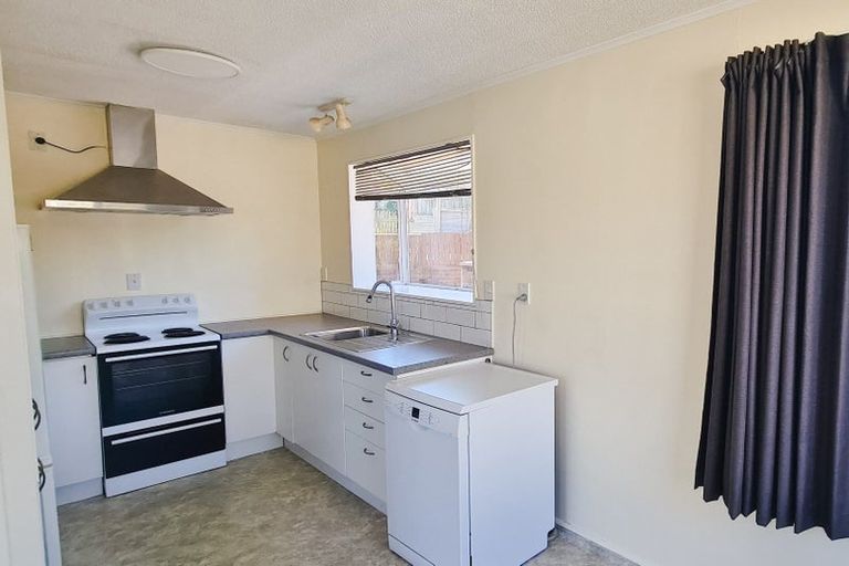 Photo of property in 66 Dominica Crescent, Grenada Village, Wellington, 6037