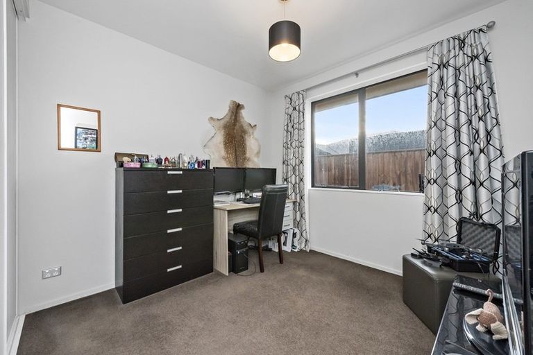 Photo of property in 16 Lloyds Close, Rolleston, 7614