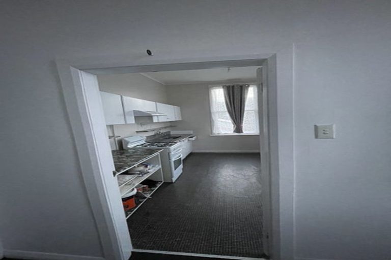 Photo of property in 1/50 Clyde Street, Island Bay, Wellington, 6023