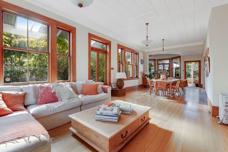 Photo of property in 4 Mays Street, Devonport, Auckland, 0624