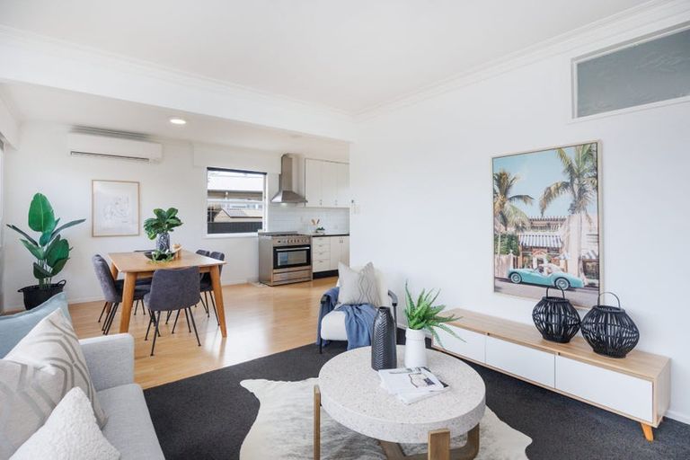 Photo of property in 36 Winston Avenue, Hokowhitu, Palmerston North, 4410