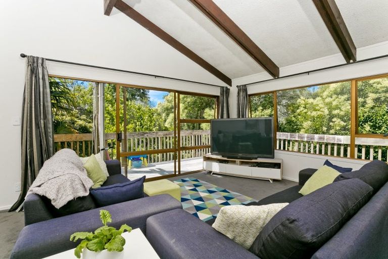 Photo of property in 2/13a Eskdale Road, Birkdale, Auckland, 0626