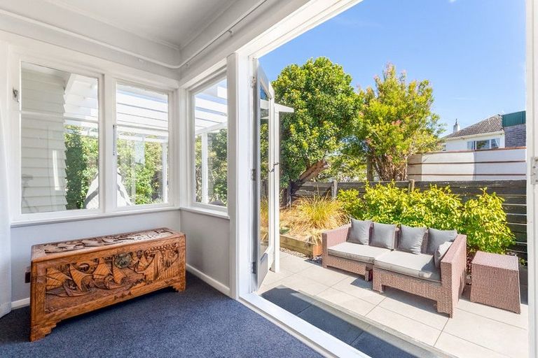 Photo of property in 71 Golf Road, Paraparaumu Beach, Paraparaumu, 5032