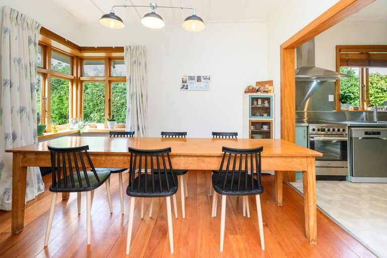Photo of property in 30 Rangitane Street, Palmerston North, 4414