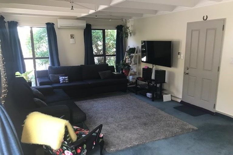 Photo of property in 11 Melrose Crescent, Melrose, Wellington, 6023