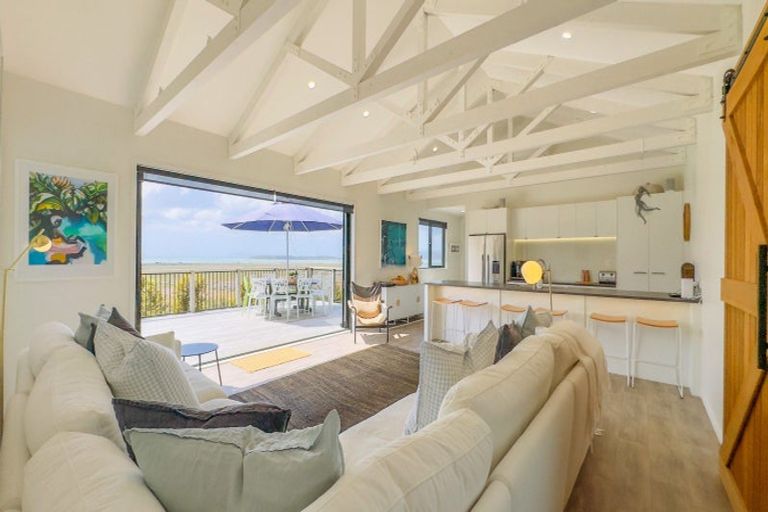 Photo of property in 13 Kaipapaka Row, Te Rerenga, Coromandel, 3582
