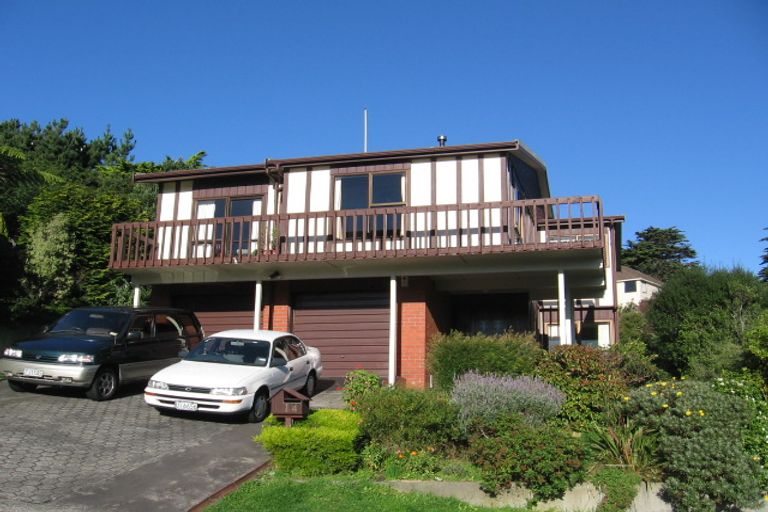 Photo of property in 14 Wingfield Place, Churton Park, Wellington, 6037