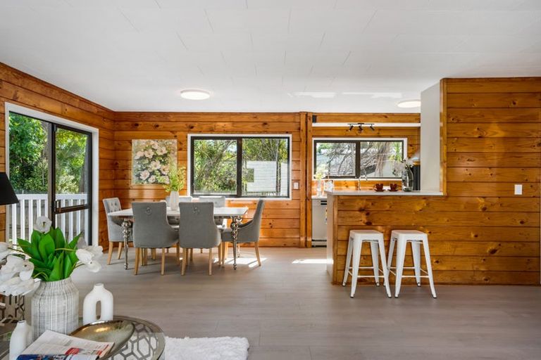 Photo of property in 33a Glenvar Road, Torbay, Auckland, 0630