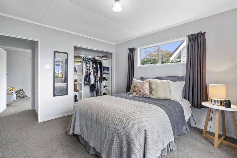 Photo of property in 14 Rainsford Street, Moturoa, New Plymouth, 4310