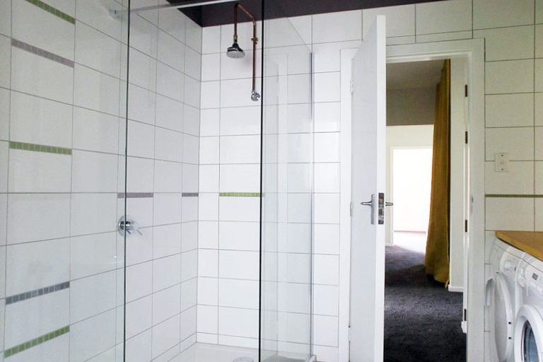 Photo of property in 40a Moana Road, Kelburn, Wellington, 6012