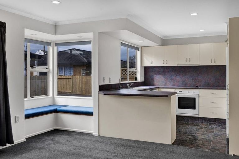 Photo of property in 1 Manse Street, Hawera, 4610