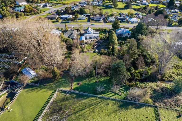 Photo of property in 19 Milne Street, Hunterville, 4730