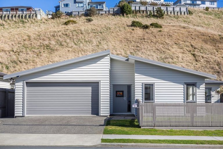 Photo of property in 13 Atherton Terrace, Churton Park, Wellington, 6037